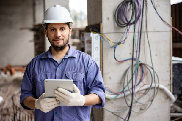 Best Affordable Emergency Electrician  in Leakesville, MS